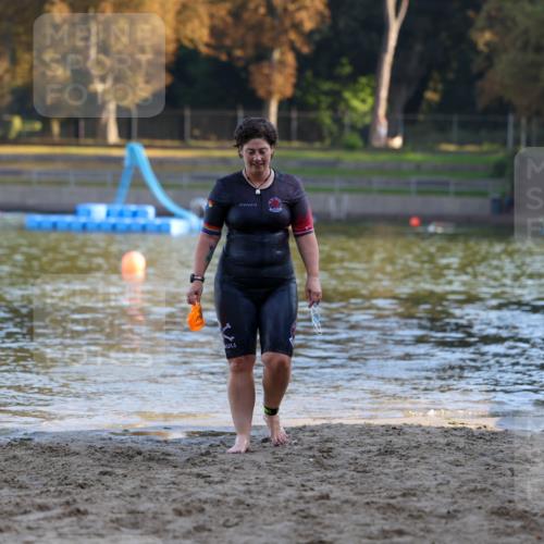 08.09.2024 - Stadtparktriathlon Michael Strokosch http://msf.ph/oto/7020231 08.09.2024 09:03:45 Schwimmen 95 meine-sportfotos.de