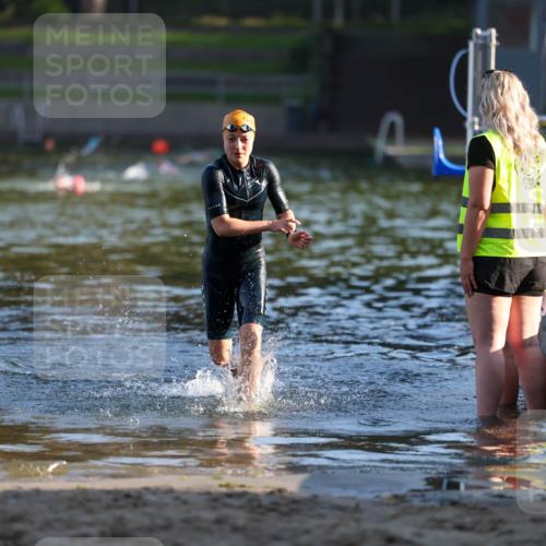 08.09.2024 - Stadtparktriathlon Michael Strokosch http://msf.ph/oto/7020282 08.09.2024 09:05:04 Schwimmen 131 meine-sportfotos.de