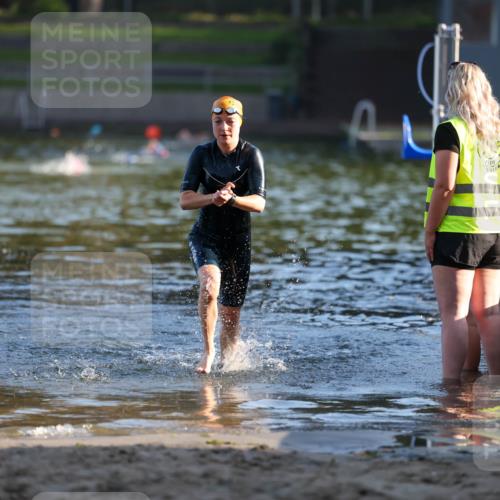 08.09.2024 - Stadtparktriathlon Michael Strokosch http://msf.ph/oto/7020292 08.09.2024 09:05:04 Schwimmen 131 meine-sportfotos.de