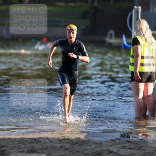 08.09.2024 - Stadtparktriathlon Michael Strokosch http://msf.ph/oto/7020309 08.09.2024 09:05:04 Schwimmen 131 meine-sportfotos.de
