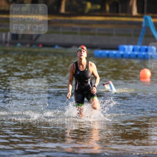 08.09.2024 - Stadtparktriathlon Michael Strokosch http://msf.ph/oto/7020412 08.09.2024 09:05:23 Schwimmen 133 meine-sportfotos.de