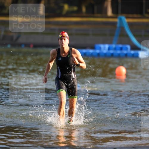 08.09.2024 - Stadtparktriathlon Michael Strokosch http://msf.ph/oto/7020435 08.09.2024 09:05:24 Schwimmen 133 meine-sportfotos.de