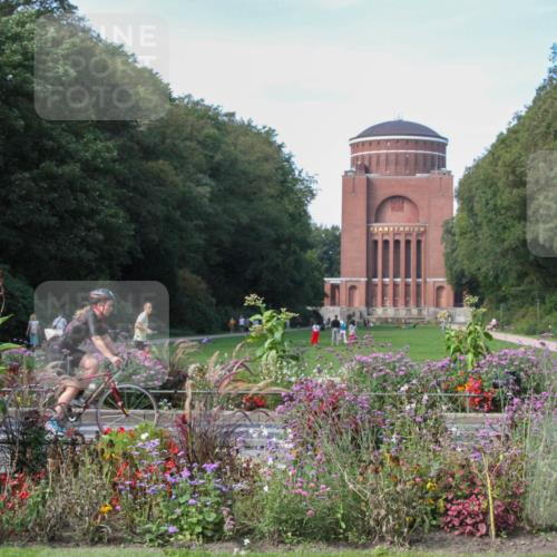 08.09.2024 - Stadtparktriathlon Zöllner http://msf.ph/oto/7020448 08.09.2024 12:20:57 Radfahren 767, 884, 912, 924, 926, 927 meine-sportfotos.de