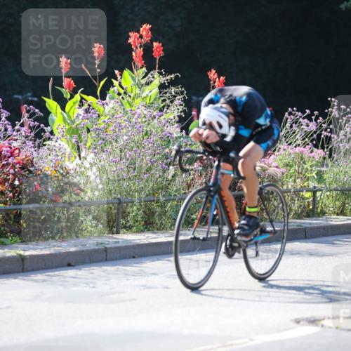 08.09.2024 - Stadtparktriathlon Zöllner http://msf.ph/oto/7020507 08.09.2024 10:18:27 Radfahren 212, 241, 257, 258, 290, 358 meine-sportfotos.de