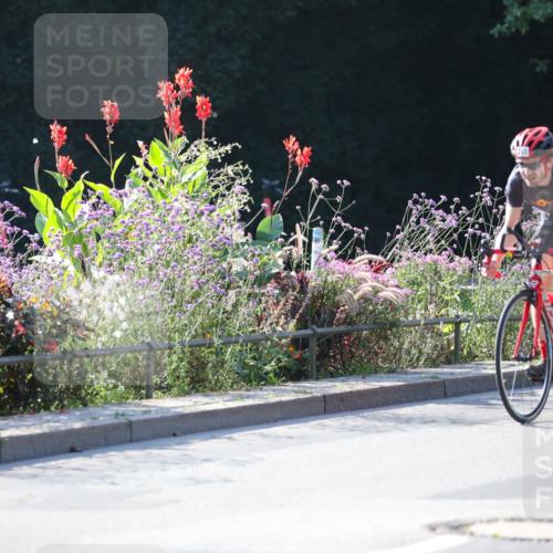 08.09.2024 - Stadtparktriathlon Zöllner http://msf.ph/oto/7020518 08.09.2024 10:18:58 Radfahren 253, 307, 357 meine-sportfotos.de
