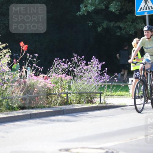 08.09.2024 - Stadtparktriathlon Zöllner http://msf.ph/oto/7020533 08.09.2024 10:19:02 Radfahren 184, 211, 307, 357 meine-sportfotos.de