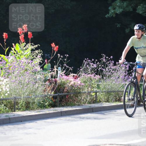 08.09.2024 - Stadtparktriathlon Zöllner http://msf.ph/oto/7020539 08.09.2024 10:19:02 Radfahren 184, 211, 307, 357 meine-sportfotos.de