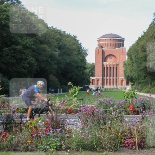 08.09.2024 - Stadtparktriathlon Zöllner http://msf.ph/oto/7020562 08.09.2024 12:22:00 Radfahren 754, 910 meine-sportfotos.de