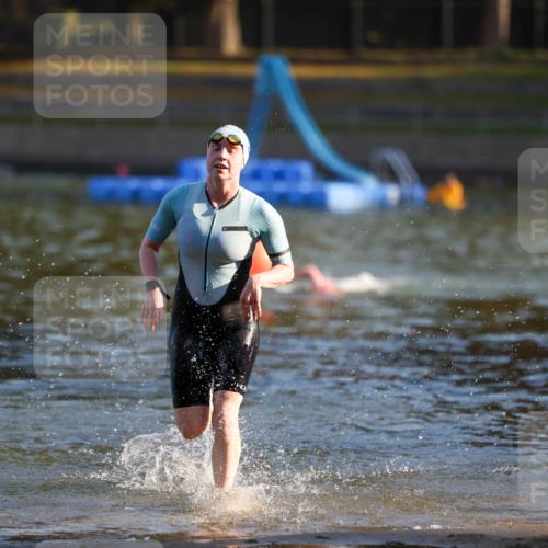 08.09.2024 - Stadtparktriathlon Michael Strokosch http://msf.ph/oto/7020570 08.09.2024 09:05:36 Schwimmen 159 meine-sportfotos.de
