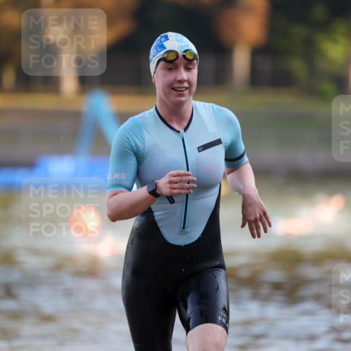 08.09.2024 - Stadtparktriathlon Michael Strokosch http://msf.ph/oto/7020619 08.09.2024 09:05:39 Schwimmen 159 meine-sportfotos.de