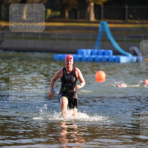 08.09.2024 - Stadtparktriathlon Michael Strokosch http://msf.ph/oto/7020631 08.09.2024 09:05:56 Schwimmen 154, 167 meine-sportfotos.de
