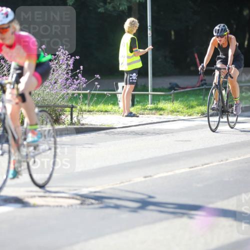 08.09.2024 - Stadtparktriathlon Zöllner http://msf.ph/oto/7020656 08.09.2024 10:19:20 Radfahren 217, 242, 245, 248, 284, 287, 313, 332 meine-sportfotos.de