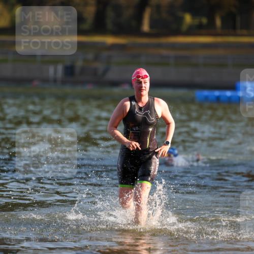 08.09.2024 - Stadtparktriathlon Michael Strokosch http://msf.ph/oto/7020669 08.09.2024 09:05:58 Schwimmen 154, 167 meine-sportfotos.de