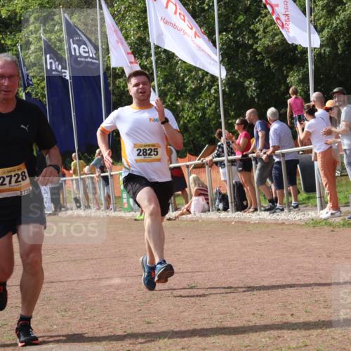 08.09.2024 - Airport Race Strokosch-Dieckow http://msf.ph/oto/7020715 08.09.2024 12:09:26 Ziel 2728, 2825, 2871 meine-sportfotos.de