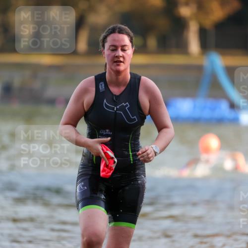 08.09.2024 - Stadtparktriathlon Michael Strokosch http://msf.ph/oto/7020730 08.09.2024 09:06:02 Schwimmen 154, 167 meine-sportfotos.de