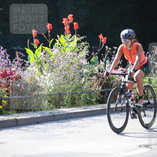 08.09.2024 - Stadtparktriathlon Zöllner http://msf.ph/oto/7020760 08.09.2024 10:19:45 Radfahren 304, 308, 311, 322, 340, 359 meine-sportfotos.de