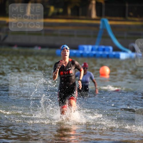 08.09.2024 - Stadtparktriathlon Michael Strokosch http://msf.ph/oto/7020775 08.09.2024 09:06:06 Schwimmen 153, 154, 172 meine-sportfotos.de