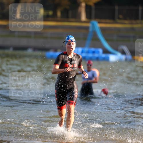 08.09.2024 - Stadtparktriathlon Michael Strokosch http://msf.ph/oto/7020796 08.09.2024 09:06:07 Schwimmen 153, 154, 172 meine-sportfotos.de
