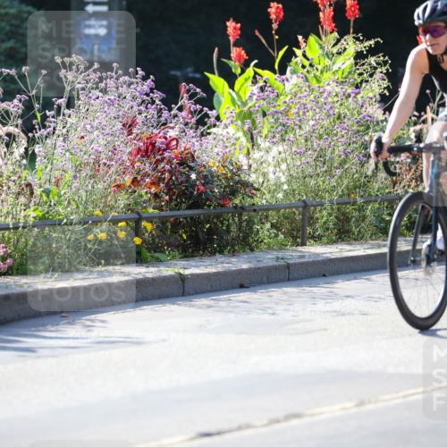 08.09.2024 - Stadtparktriathlon Zöllner http://msf.ph/oto/7020814 08.09.2024 10:19:56 Radfahren 183, 304, 308, 318, 321, 359 meine-sportfotos.de