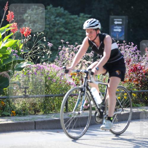 08.09.2024 - Stadtparktriathlon Zöllner http://msf.ph/oto/7020835 08.09.2024 10:19:58 Radfahren 183, 304, 308, 318, 321 meine-sportfotos.de