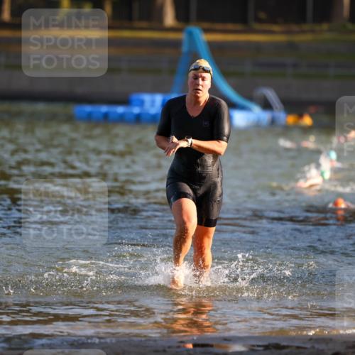 08.09.2024 - Stadtparktriathlon Michael Strokosch http://msf.ph/oto/7021002 08.09.2024 09:06:35 Schwimmen 174 meine-sportfotos.de