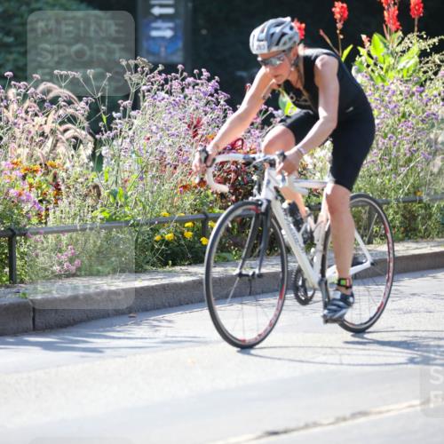 08.09.2024 - Stadtparktriathlon Zöllner http://msf.ph/oto/7021010 08.09.2024 10:20:34 Radfahren 191, 207, 226, 227, 246, 264, 283, 286, 310, 312, 338, 348 meine-sportfotos.de