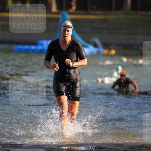 08.09.2024 - Stadtparktriathlon Michael Strokosch http://msf.ph/oto/7021020 08.09.2024 09:06:36 Schwimmen 174 meine-sportfotos.de