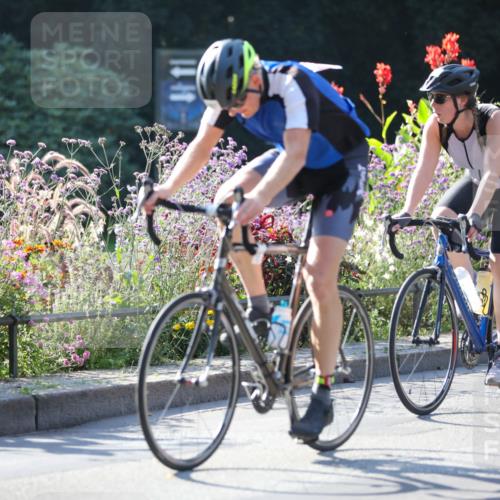 08.09.2024 - Stadtparktriathlon Zöllner http://msf.ph/oto/7021032 08.09.2024 10:20:37 Radfahren 191, 207, 226, 227, 246, 264, 283, 286, 310, 312, 338 meine-sportfotos.de