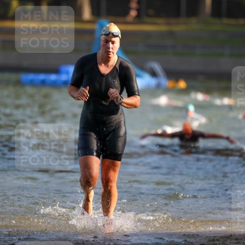 08.09.2024 - Stadtparktriathlon Michael Strokosch http://msf.ph/oto/7021034 08.09.2024 09:06:36 Schwimmen 174 meine-sportfotos.de
