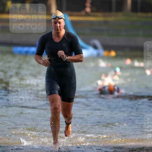 08.09.2024 - Stadtparktriathlon Michael Strokosch http://msf.ph/oto/7021041 08.09.2024 09:06:36 Schwimmen 174 meine-sportfotos.de