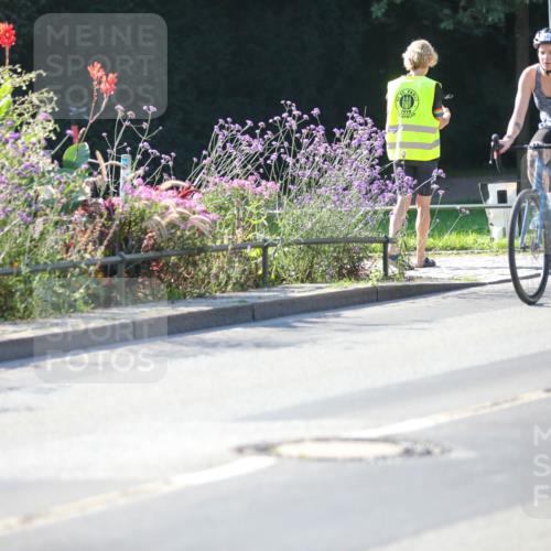 08.09.2024 - Stadtparktriathlon Zöllner http://msf.ph/oto/7021042 08.09.2024 10:20:38 Radfahren 191, 207, 226, 246, 264, 310, 312, 338, 363 meine-sportfotos.de