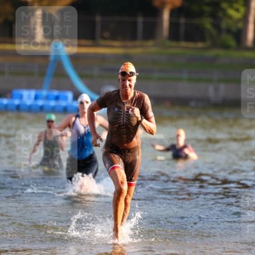 08.09.2024 - Stadtparktriathlon Michael Strokosch http://msf.ph/oto/7021126 08.09.2024 09:06:47 Schwimmen 138, 150, 163 meine-sportfotos.de
