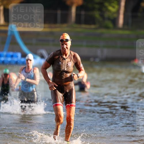 08.09.2024 - Stadtparktriathlon Michael Strokosch http://msf.ph/oto/7021144 08.09.2024 09:06:48 Schwimmen 138, 150, 163 meine-sportfotos.de