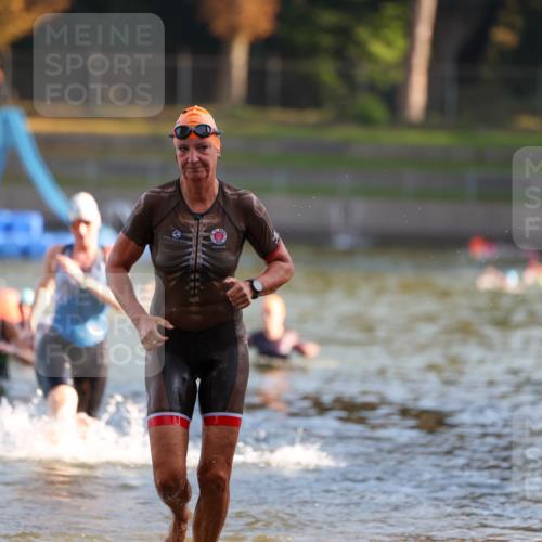 08.09.2024 - Stadtparktriathlon Michael Strokosch http://msf.ph/oto/7021160 08.09.2024 09:06:49 Schwimmen 138, 150, 163 meine-sportfotos.de