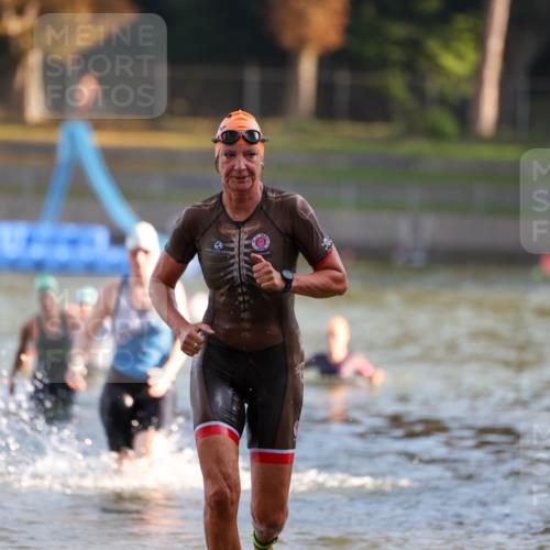 08.09.2024 - Stadtparktriathlon Michael Strokosch http://msf.ph/oto/7021171 08.09.2024 09:06:49 Schwimmen 138, 150, 163 meine-sportfotos.de