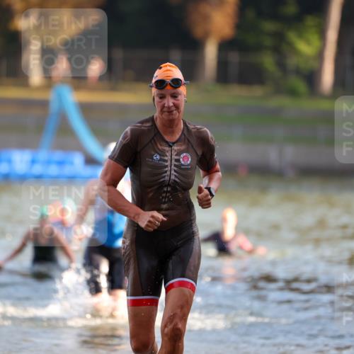 08.09.2024 - Stadtparktriathlon Michael Strokosch http://msf.ph/oto/7021178 08.09.2024 09:06:49 Schwimmen 138, 150, 163 meine-sportfotos.de