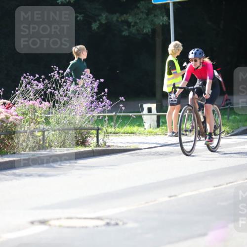 08.09.2024 - Stadtparktriathlon Zöllner http://msf.ph/oto/7021282 08.09.2024 10:21:42 Radfahren 249, 320, 354 meine-sportfotos.de