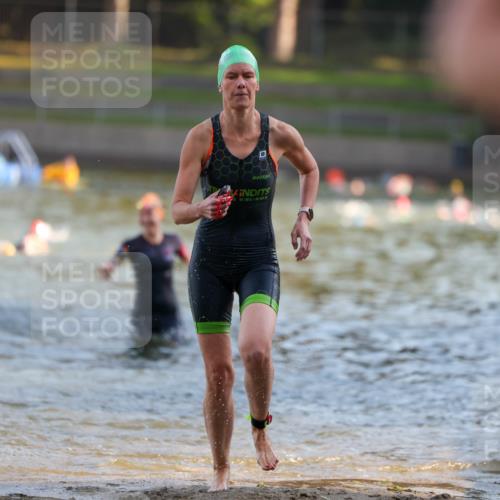08.09.2024 - Stadtparktriathlon Michael Strokosch http://msf.ph/oto/7021306 08.09.2024 09:06:57 Schwimmen 140, 150, 151, 163 meine-sportfotos.de