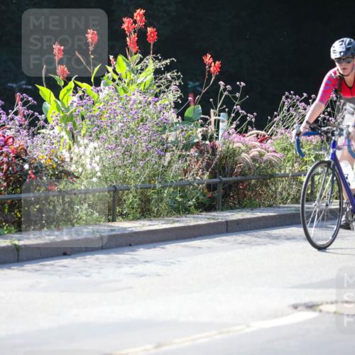08.09.2024 - Stadtparktriathlon Zöllner http://msf.ph/oto/7021314 08.09.2024 10:21:48 Radfahren 230, 354 meine-sportfotos.de