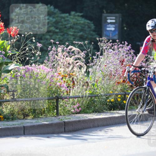 08.09.2024 - Stadtparktriathlon Zöllner http://msf.ph/oto/7021321 08.09.2024 10:21:48 Radfahren 230, 354 meine-sportfotos.de