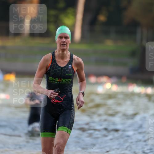 08.09.2024 - Stadtparktriathlon Michael Strokosch http://msf.ph/oto/7021330 08.09.2024 09:06:58 Schwimmen 140, 150, 151, 163 meine-sportfotos.de