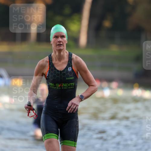 08.09.2024 - Stadtparktriathlon Michael Strokosch http://msf.ph/oto/7021343 08.09.2024 09:06:58 Schwimmen 140, 150, 151, 163 meine-sportfotos.de