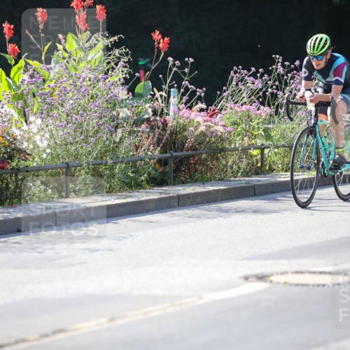 08.09.2024 - Stadtparktriathlon Zöllner http://msf.ph/oto/7021369 08.09.2024 10:22:06 Radfahren 188, 215, 254, 262, 266, 1936 meine-sportfotos.de