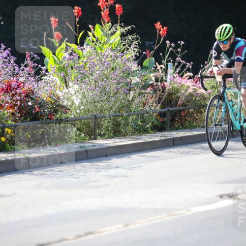 08.09.2024 - Stadtparktriathlon Zöllner http://msf.ph/oto/7021377 08.09.2024 10:22:06 Radfahren 188, 215, 254, 262, 266, 1936 meine-sportfotos.de