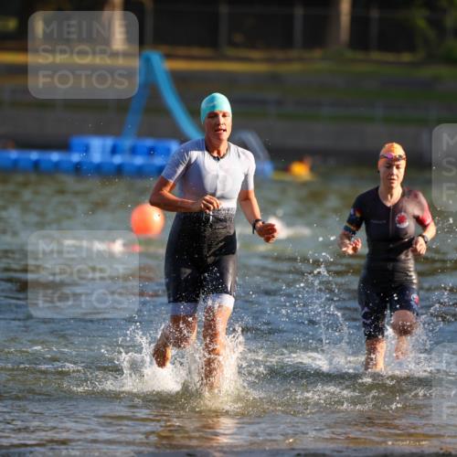 08.09.2024 - Stadtparktriathlon Michael Strokosch http://msf.ph/oto/7021381 08.09.2024 09:07:01 Schwimmen 140, 151, 163 meine-sportfotos.de