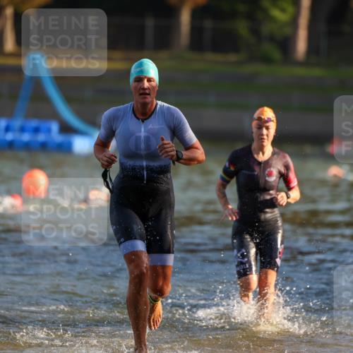 08.09.2024 - Stadtparktriathlon Michael Strokosch http://msf.ph/oto/7021417 08.09.2024 09:07:02 Schwimmen 140, 151 meine-sportfotos.de