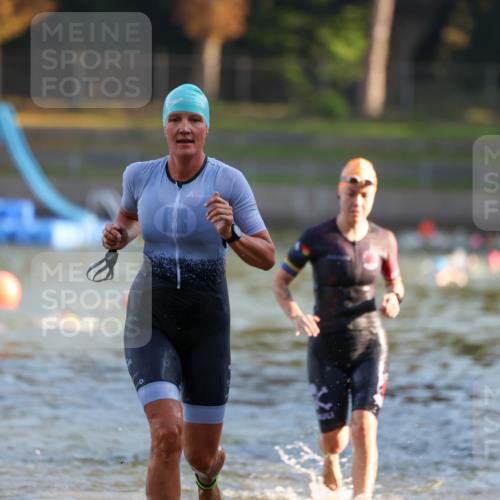 08.09.2024 - Stadtparktriathlon Michael Strokosch http://msf.ph/oto/7021437 08.09.2024 09:07:03 Schwimmen 140, 151 meine-sportfotos.de