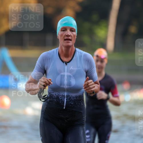 08.09.2024 - Stadtparktriathlon Michael Strokosch http://msf.ph/oto/7021483 08.09.2024 09:07:04 Schwimmen 140, 151 meine-sportfotos.de