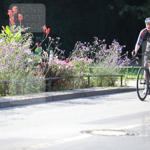 08.09.2024 - Stadtparktriathlon Zöllner http://msf.ph/oto/7021518 08.09.2024 10:22:27 Radfahren 201, 202, 268, 324, 343 meine-sportfotos.de
