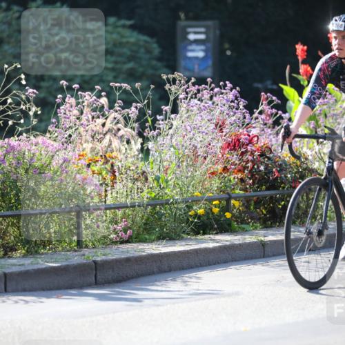 08.09.2024 - Stadtparktriathlon Zöllner http://msf.ph/oto/7021525 08.09.2024 10:22:28 Radfahren 201, 202, 268, 324, 343 meine-sportfotos.de